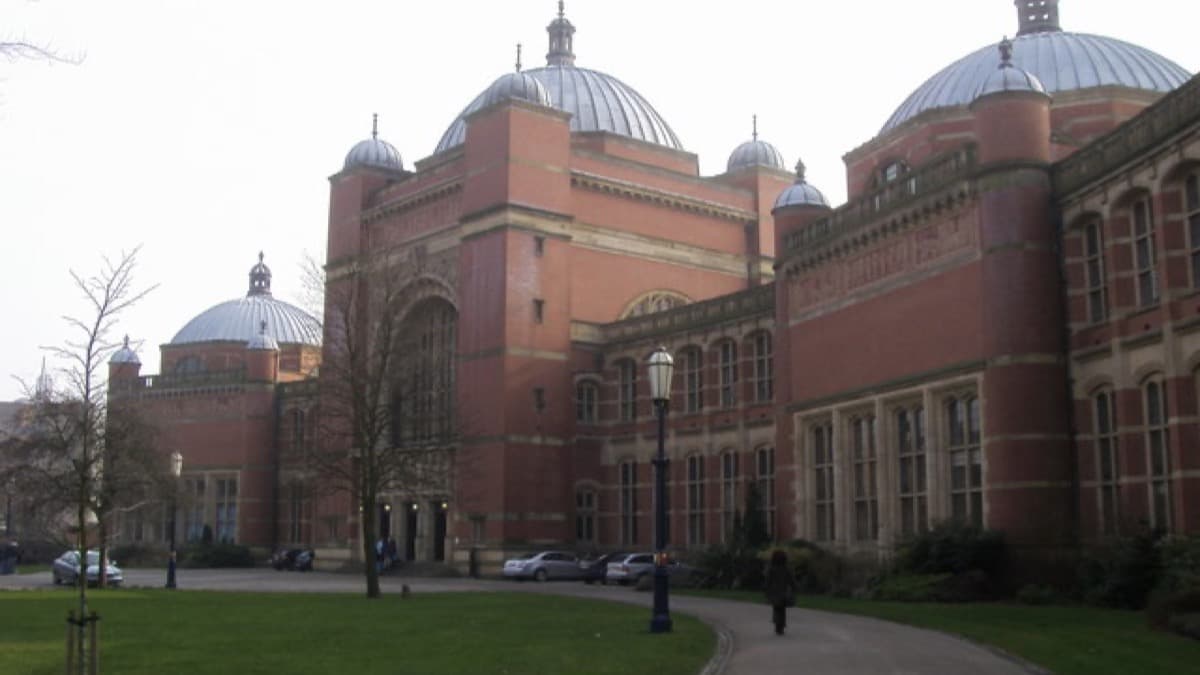 Aston Webb Building, University of Birmingham by Shaun Ferguson