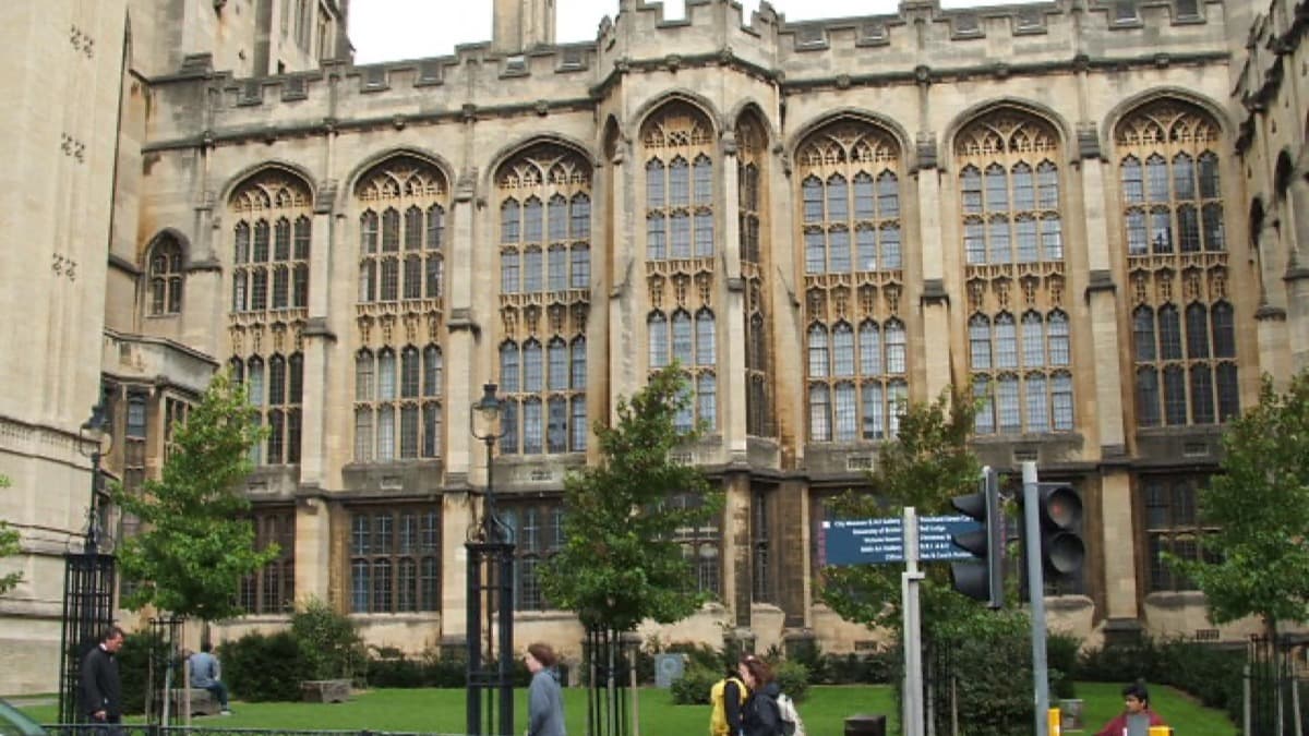 Wills Memorial Building, University of Bristol by Thomas Nugent