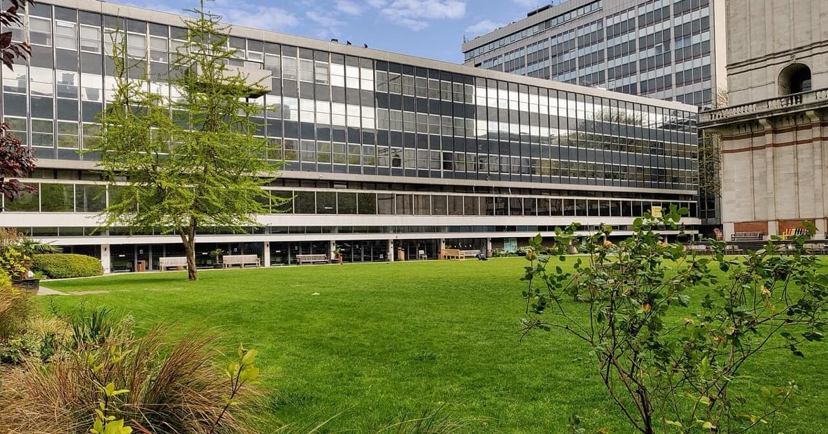 Sherfield Building over Queen's Lawn, Imperial College London by Shadowssettle