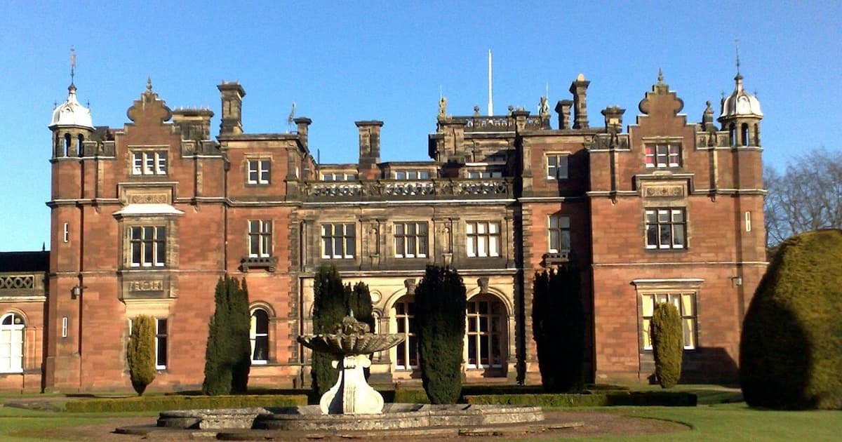 Keele Hall by Jonathan Hutchins